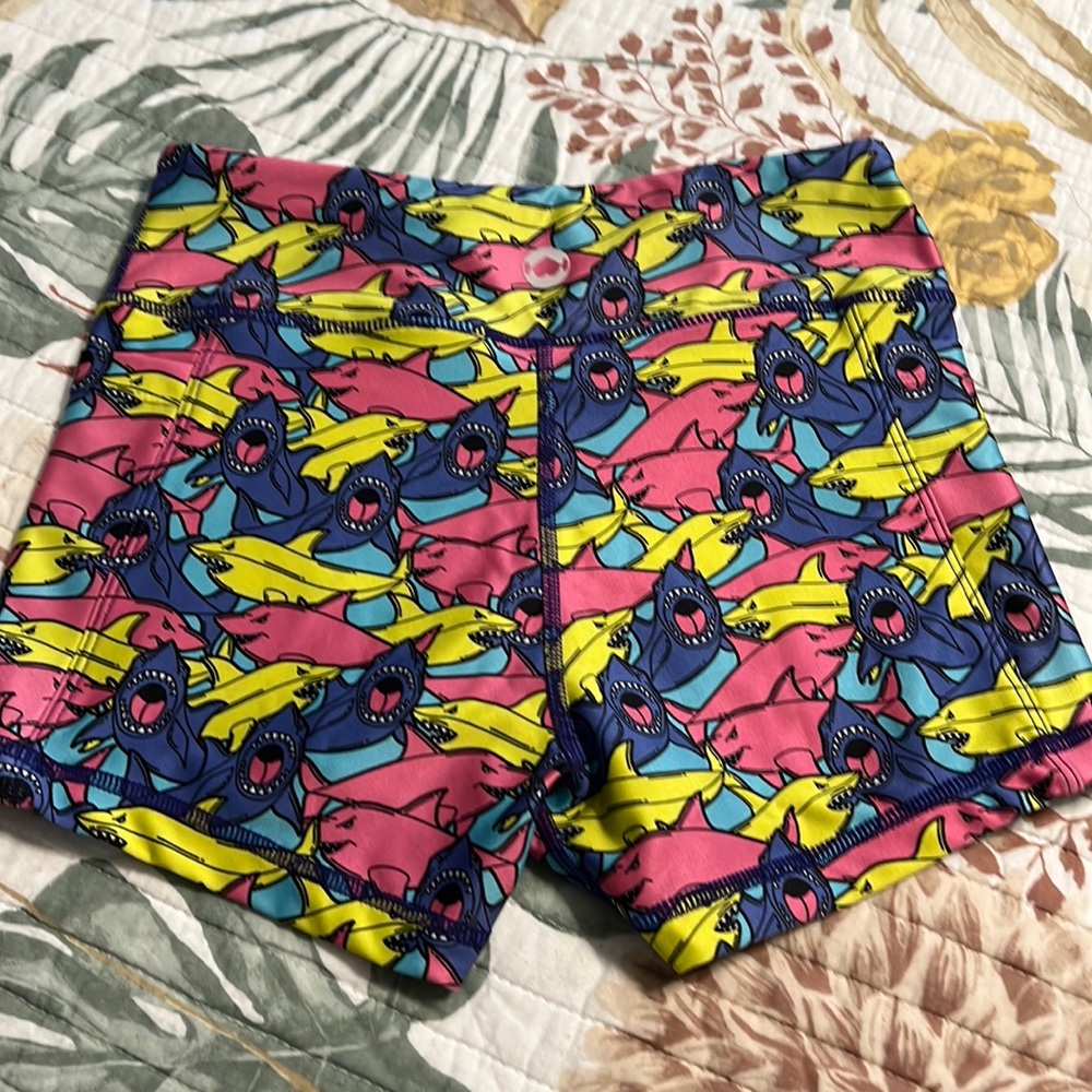 Like new WOD Bottoms size small